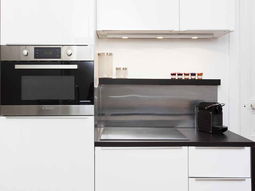 Livinparis - Luxury 2 Bedrooms Le Marais I Rum bild
