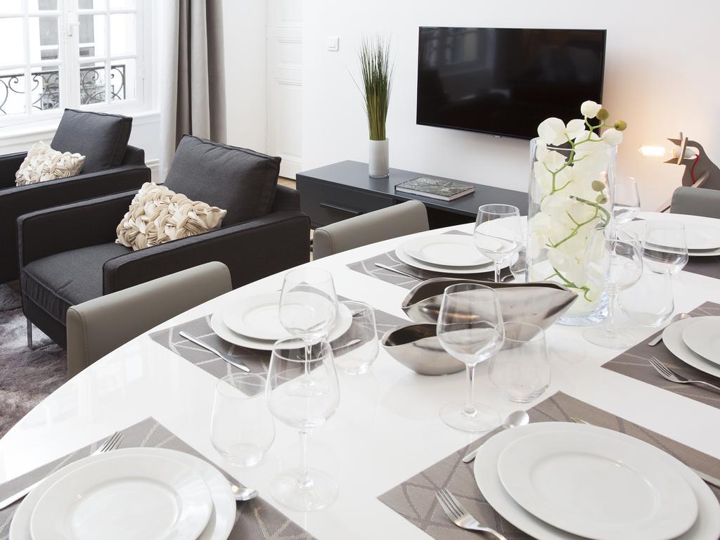 Livinparis - Luxury 2 Bedrooms Le Marais I Rum bild