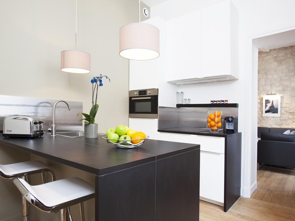 Livinparis - Luxury 2 Bedrooms Le Marais I Rum bild