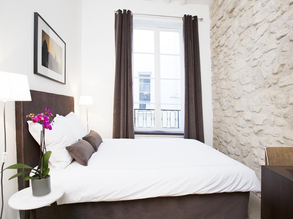 Livinparis - Luxury 2 Bedrooms Le Marais I Rum bild